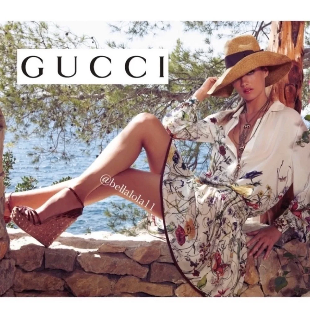 AUTHENTIC GUCCI RESORT COLLECTION STUDDED WEDGES - Picture 9 of 14